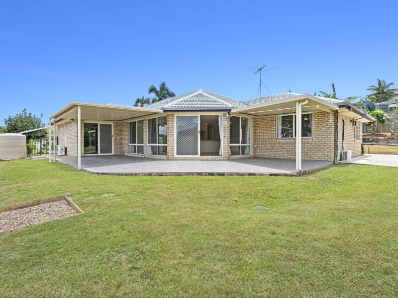 20 Peace Crt, Mount Warren Park, QLD 4207 AUS
