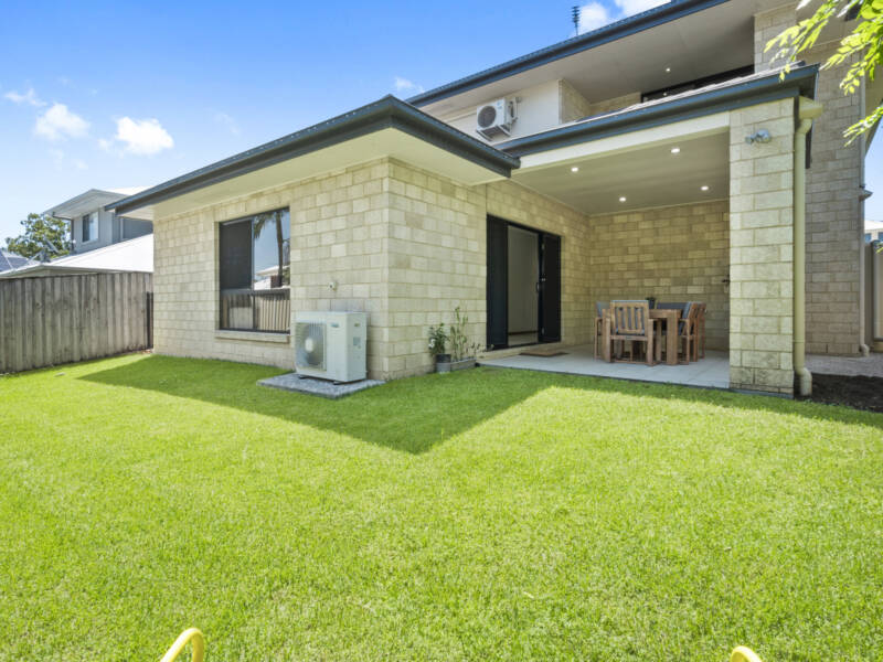 32 Long Island Drive, Windaroo, QLD 4207 AUS