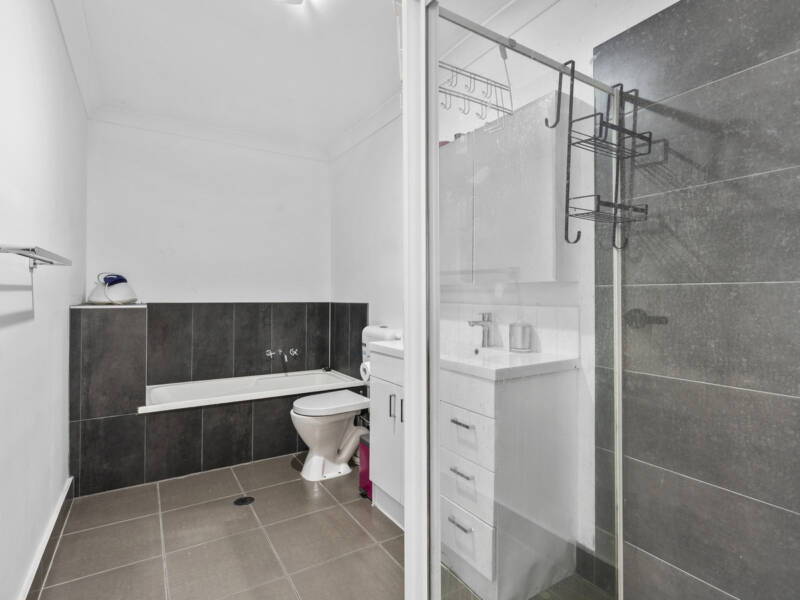 19 Susan Godfrey Drive, Windaroo, QLD 4207 AUS