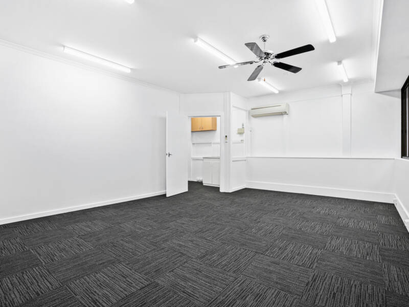 1 & 2/92 George Street, Beenleigh, QLD 4207 AUS