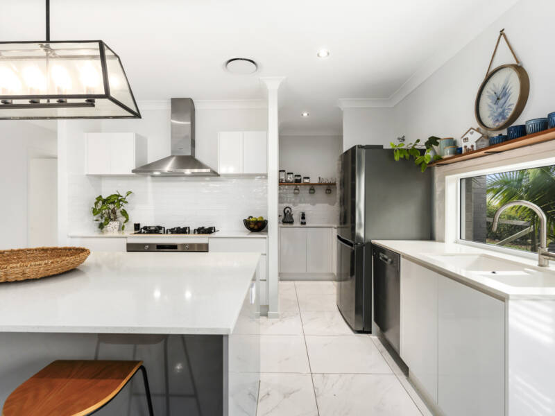 21-23 Warren Crt, Logan Village, QLD 4207 AUS