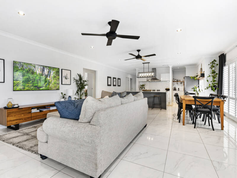 21-23 Warren Crt, Logan Village, QLD 4207 AUS