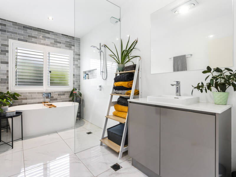 21-23 Warren Crt, Logan Village, QLD 4207 AUS