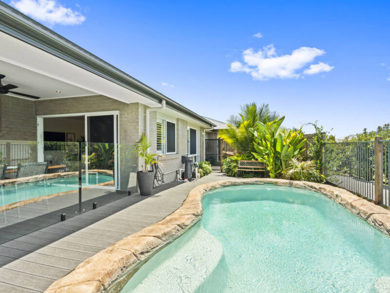 21-23 Warren Crt, Logan Village, QLD 4207 AUS