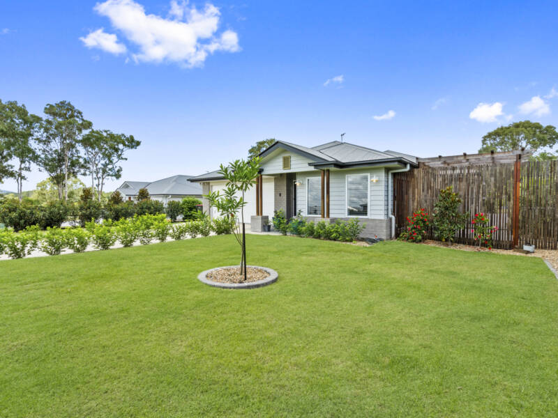 21-23 Warren Crt, Logan Village, QLD 4207 AUS