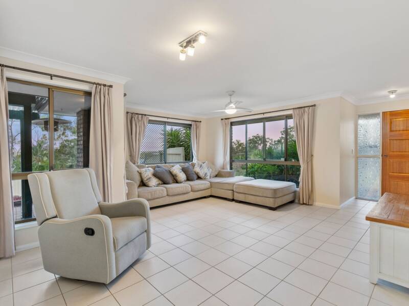 13 Manning Court, Mount Warren Park, QLD 4207 AUS