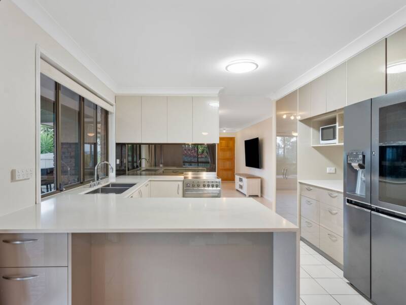 13 Manning Court, Mount Warren Park, QLD 4207 AUS