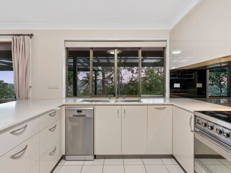 13 Manning Court, Mount Warren Park, QLD 4207 AUS