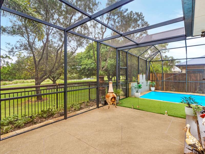 25 The  Avenue, Windaroo, QLD 4207 AUS