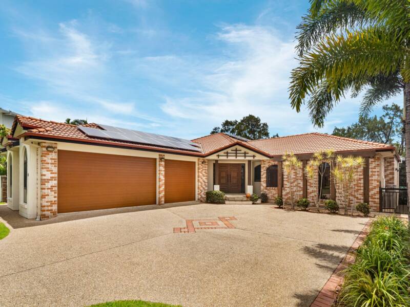 25 The  Avenue, Windaroo, QLD 4207 AUS
