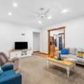 25 The  Avenue, Windaroo, QLD 4207 AUS