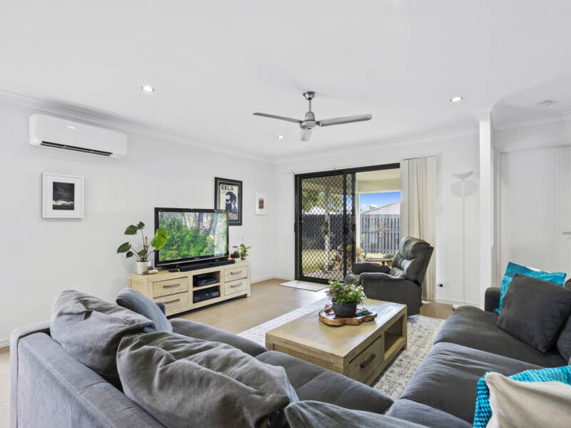 9 Sunridge Circuit, Bahrs Scrub, QLD 4207 AUS