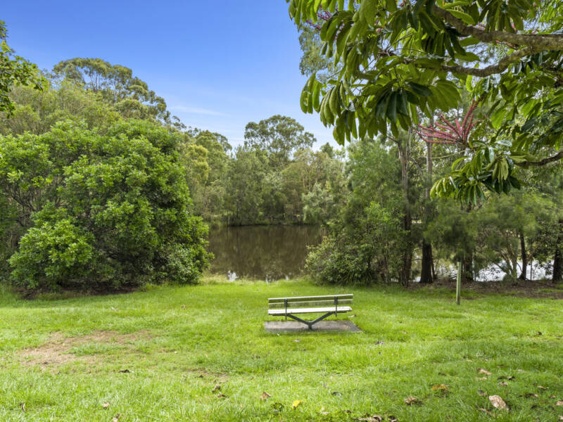 1 Mewing Crt, Windaroo, QLD 4207 AUS