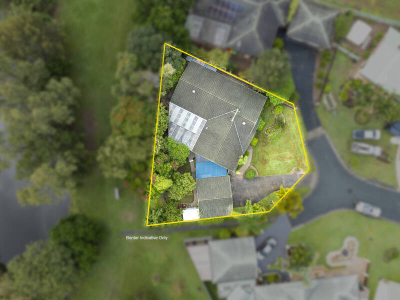 1 Mewing Crt, Windaroo, QLD 4207 AUS