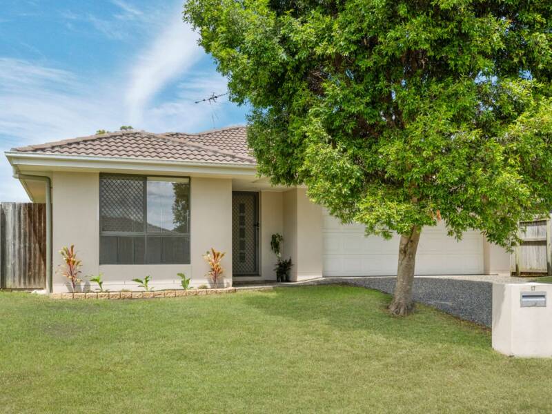 17 Maud Street, Bannockburn, QLD 4207 AUS
