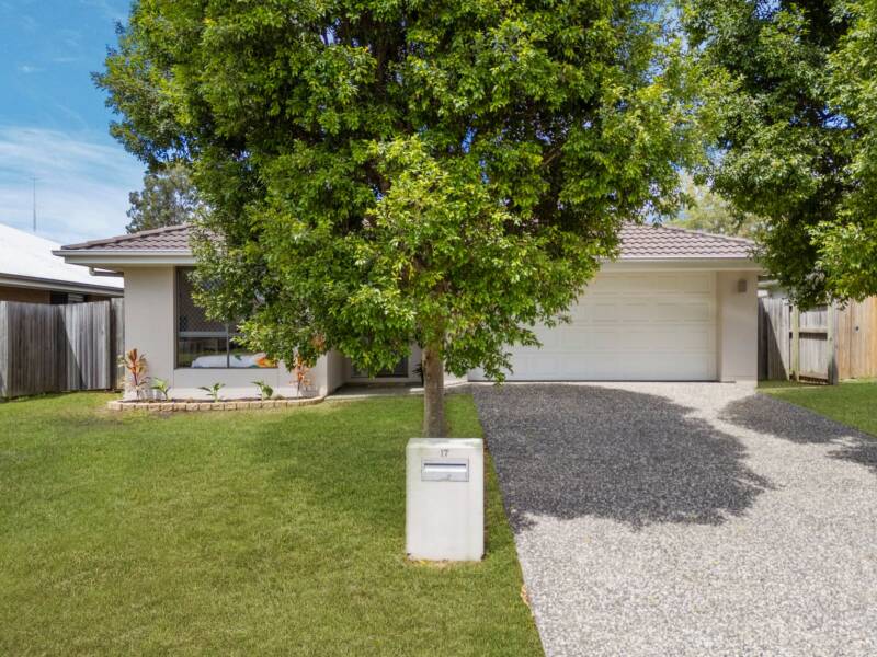 17 Maud Street, Bannockburn, QLD 4207 AUS
