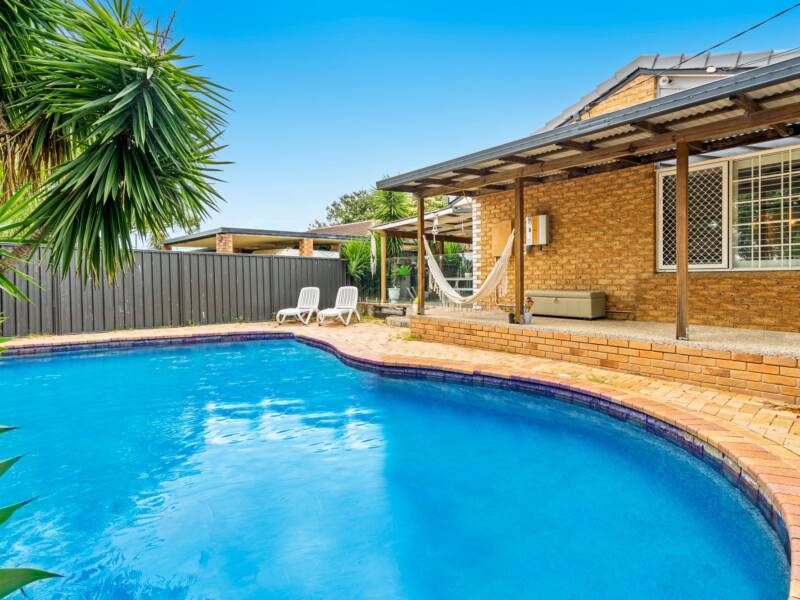 2 Thoms Crescent, Mount Warren Park, QLD 4207 AUS