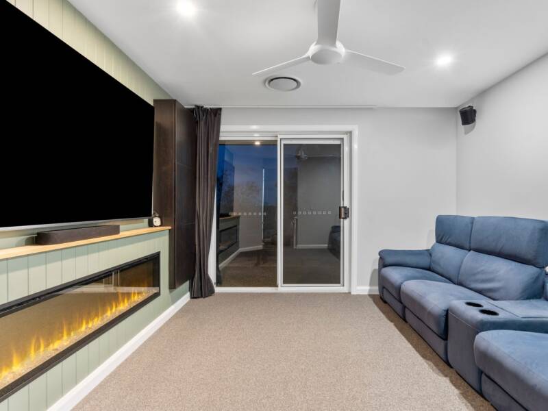 8 Hoopla Hannah Court, Yatala, QLD 4207 AUS