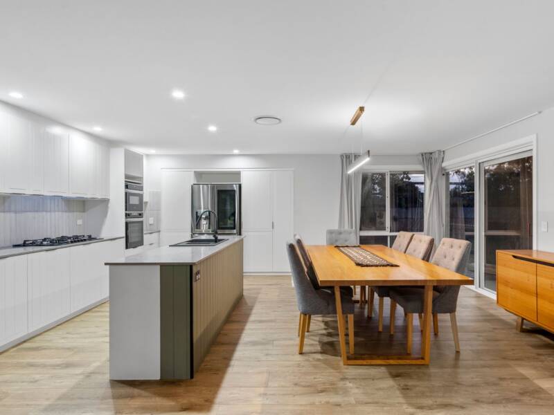 8 Hoopla Hannah Court, Yatala, QLD 4207 AUS