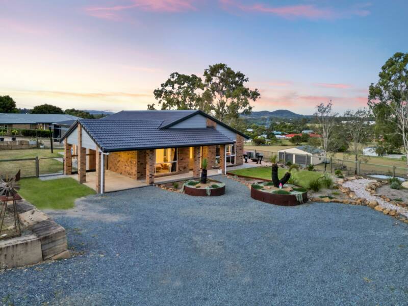 8 Hoopla Hannah Court, Yatala, QLD 4207 AUS