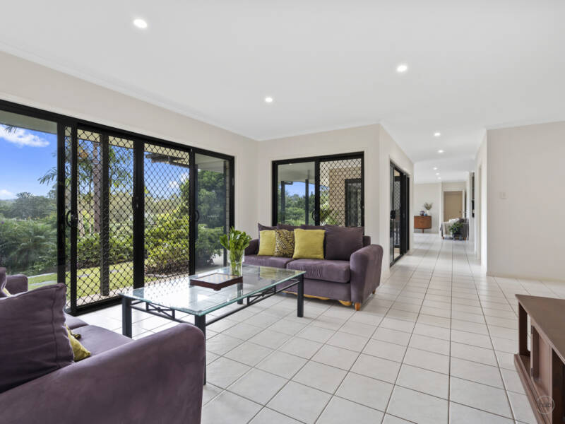 28-30 New Horizon Avenue, Bahrs Scrub, QLD 4207 AUS