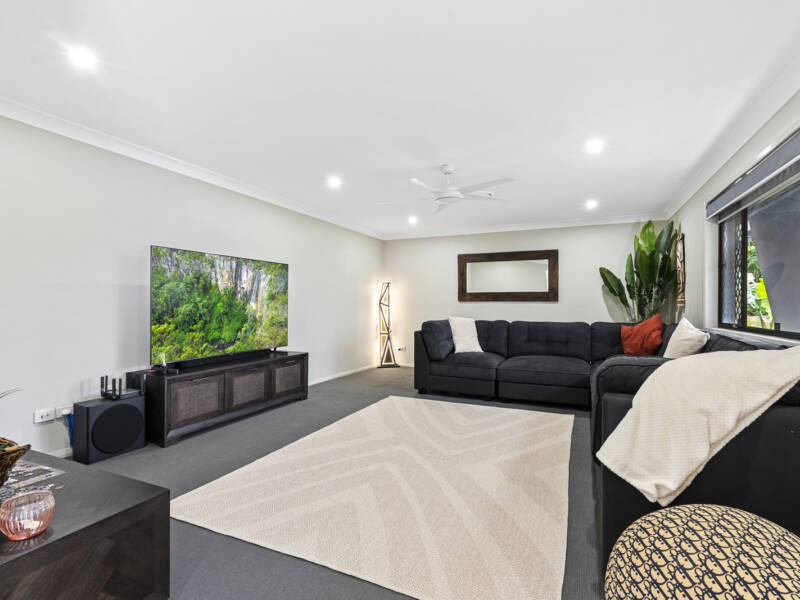 17 Carl Heck Boulevard, Windaroo, QLD 4207 AUS