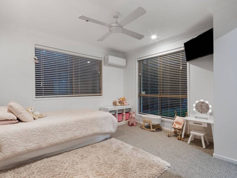 44 Bannockburn Road, Windaroo, QLD 4207 AUS