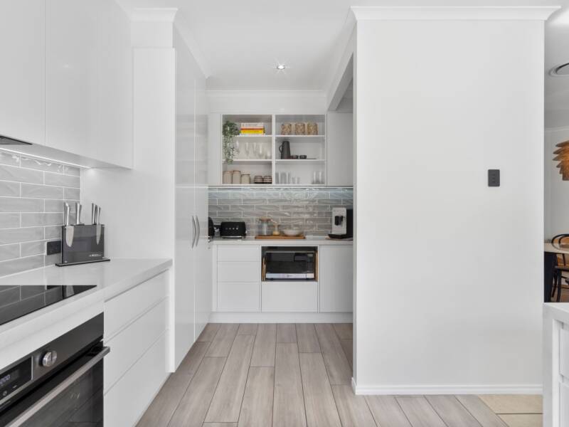 2 River Breeze Court, Windaroo, QLD 4207 AUS
