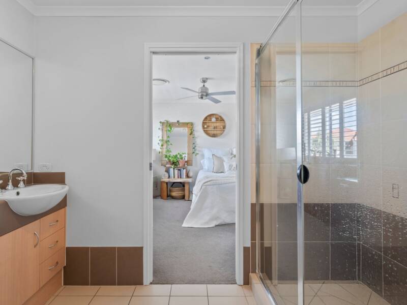 2 River Breeze Court, Windaroo, QLD 4207 AUS