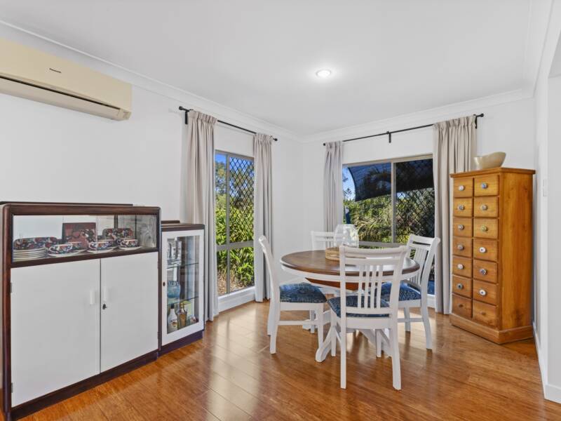 9 Lenna Court, Mount Warren Park, QLD 4207 AUS