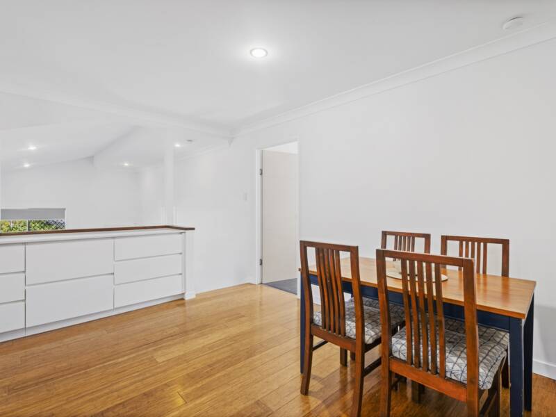 9 Lenna Court, Mount Warren Park, QLD 4207 AUS