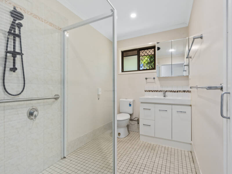 84 Logan Reserve Road, Waterford West, QLD 4133 AUS