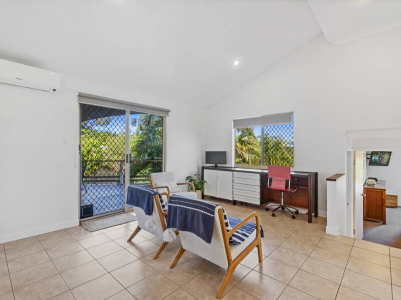 9 Lenna Court, Mount Warren Park, QLD 4207 AUS