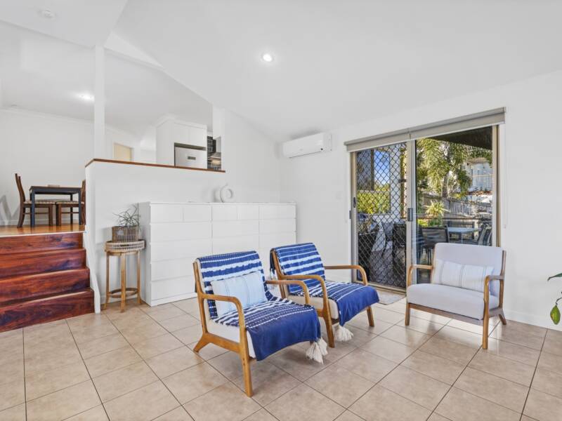 9 Lenna Court, Mount Warren Park, QLD 4207 AUS