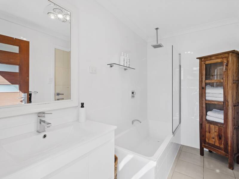 9 Lenna Court, Mount Warren Park, QLD 4207 AUS