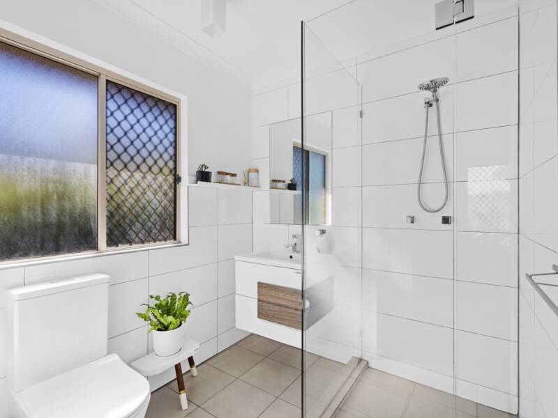 9 Lenna Court, Mount Warren Park, QLD 4207 AUS