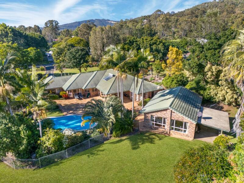 7 Manderson Court, Belivah, QLD 4207 AUS