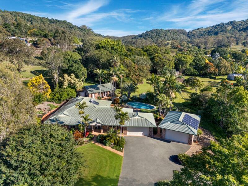 7 Manderson Court, Belivah, QLD 4207 AUS
