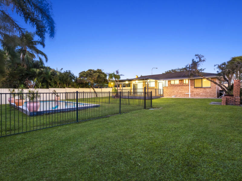 23 Rochester Drive, Mount Warren Park, QLD 4207 AUS