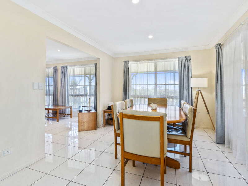 10 Helisma Crt, Mount Warren Park, QLD 4207 AUS