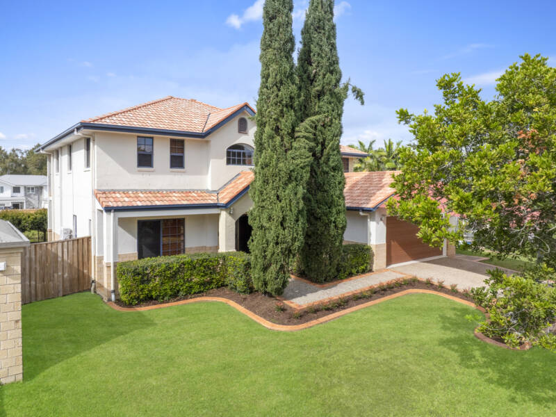 21 Lake Breeze Drive, Windaroo, QLD 4207 AUS