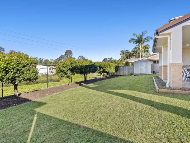 21 Lake Breeze Drive, Windaroo, QLD 4207 AUS