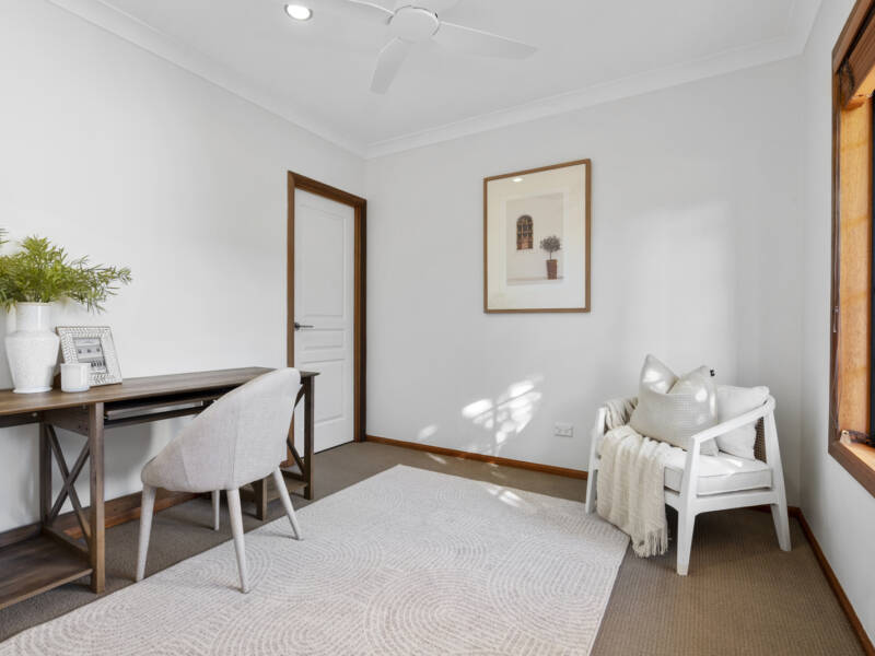 21 Lake Breeze Drive, Windaroo, QLD 4207 AUS