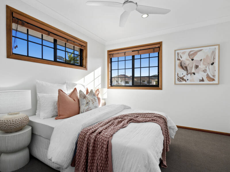 21 Lake Breeze Drive, Windaroo, QLD 4207 AUS