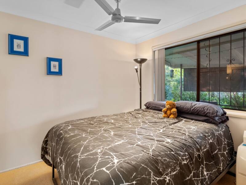 17 Schweitzer Street, Mount Warren Park, QLD 4207 AUS