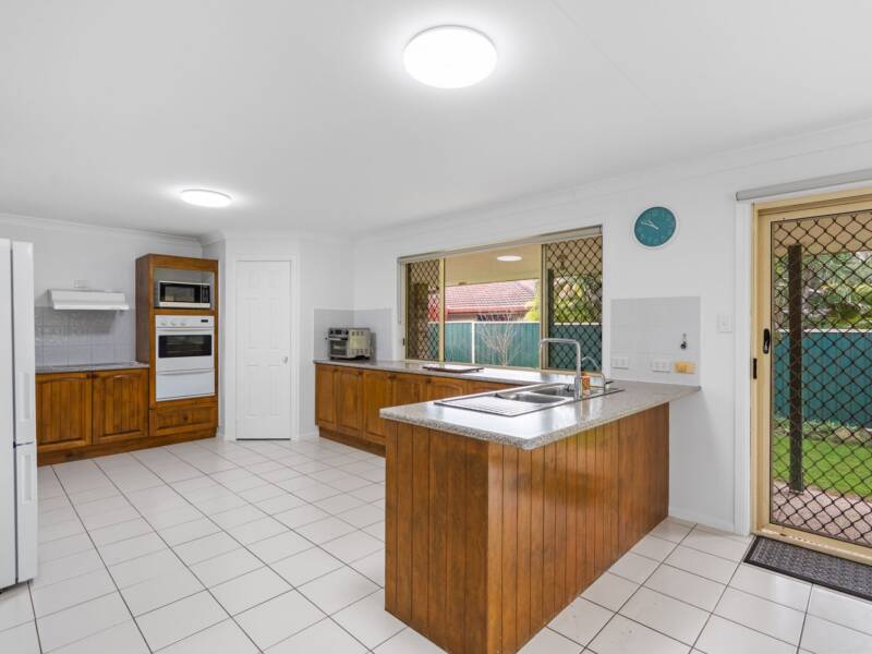 19 Anna Louise Terrace, Windaroo, QLD 4207 AUS