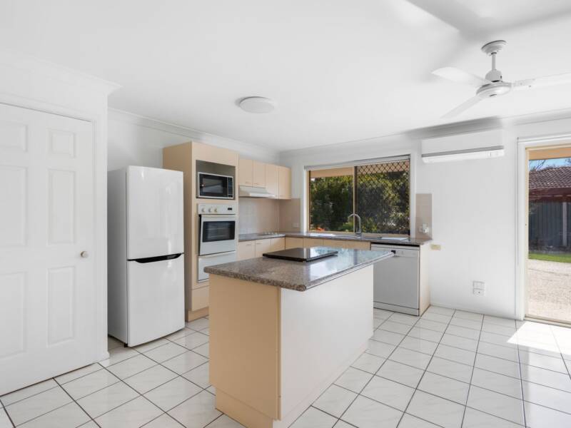 19 Anna Louise Terrace, Windaroo, QLD 4207 AUS