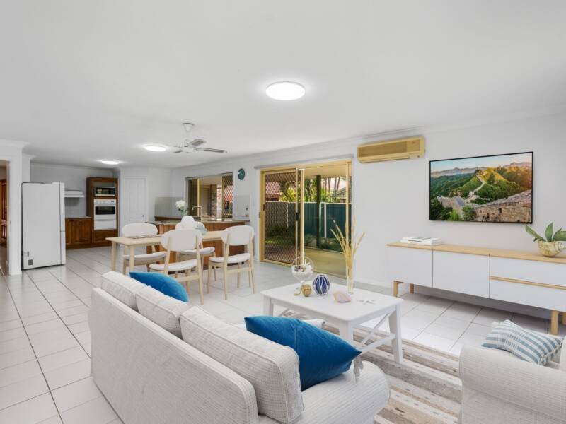 19 Anna Louise Terrace, Windaroo, QLD 4207 AUS