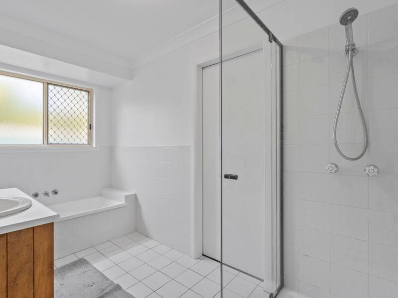 19 Anna Louise Terrace, Windaroo, QLD 4207 AUS