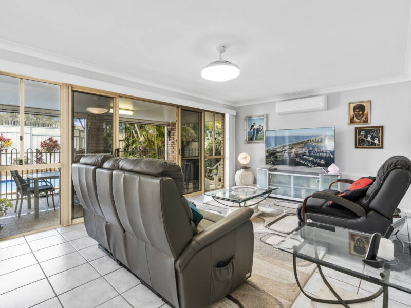 27 Albert Valley Drive, Bahrs Scrub, QLD 4207 AUS